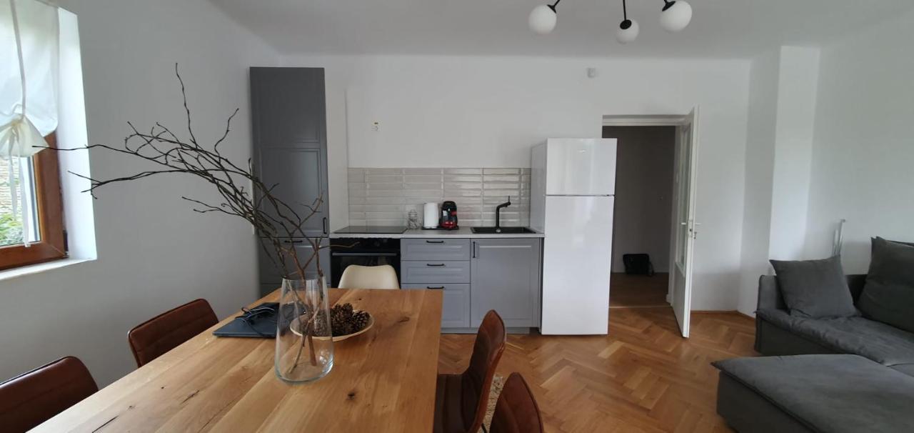 The Pines Serviced Apartments Braşov Extérieur photo