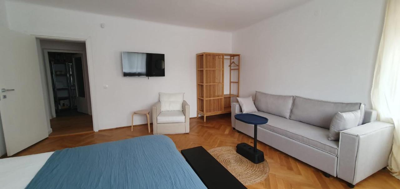 The Pines Serviced Apartments Braşov Extérieur photo