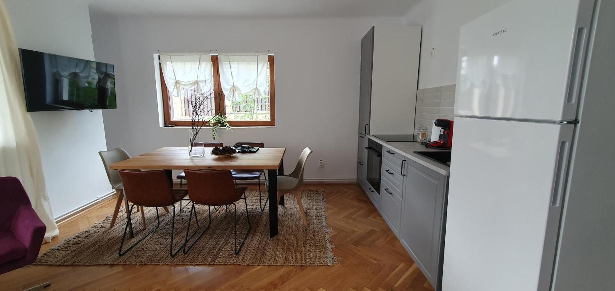 The Pines Serviced Apartments Braşov Extérieur photo