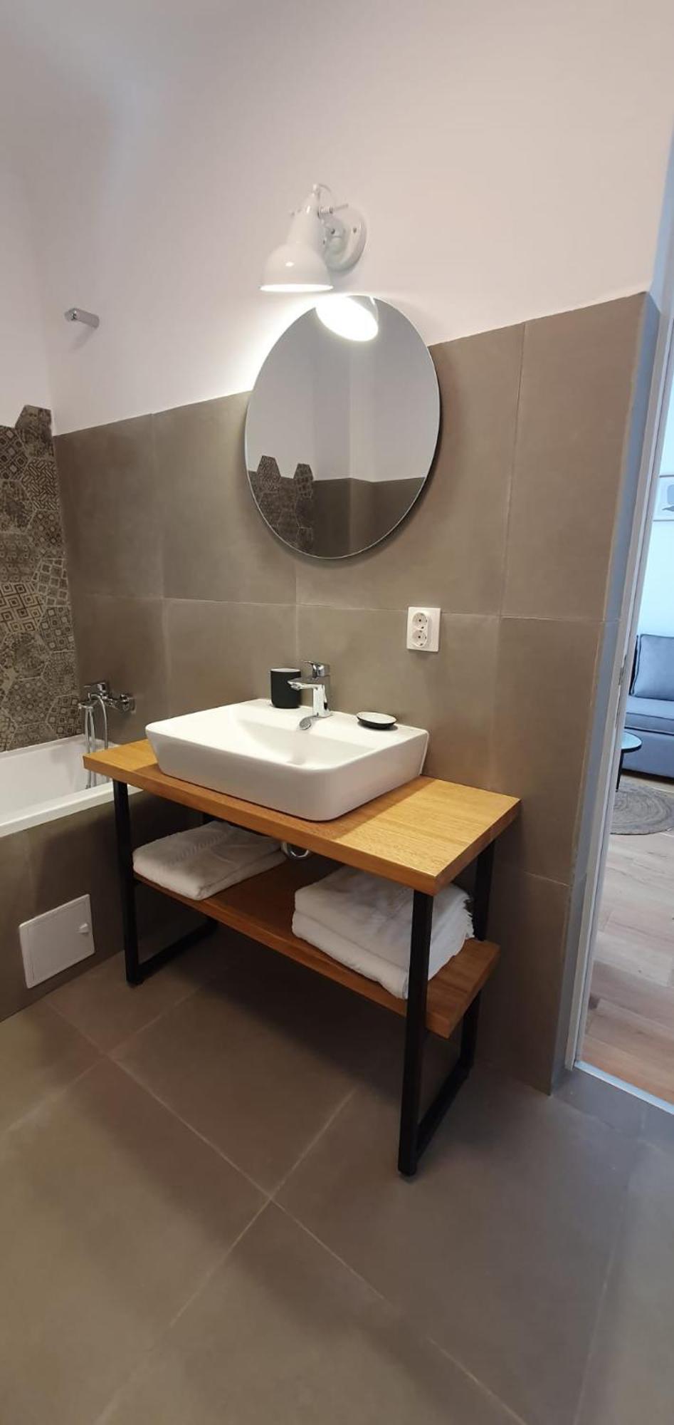 The Pines Serviced Apartments Braşov Extérieur photo