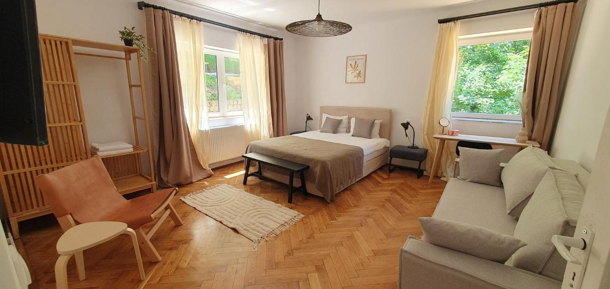 The Pines Serviced Apartments Braşov Extérieur photo
