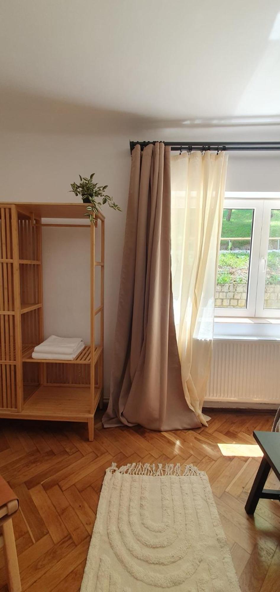 The Pines Serviced Apartments Braşov Extérieur photo